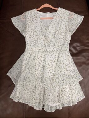 Blue Rain Cream Floral skort Dress with Blue & Green Print bow in back. EUC!.129